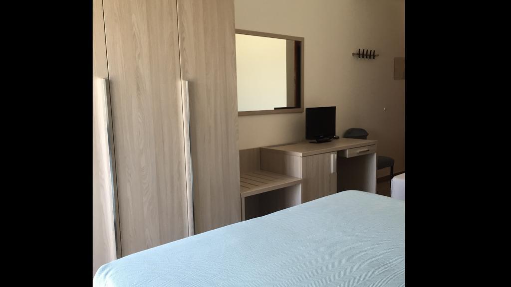 סניגליה Hotel Mareblu מראה חיצוני תמונה