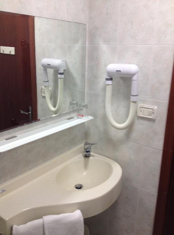 סניגליה Hotel Mareblu חדר תמונה