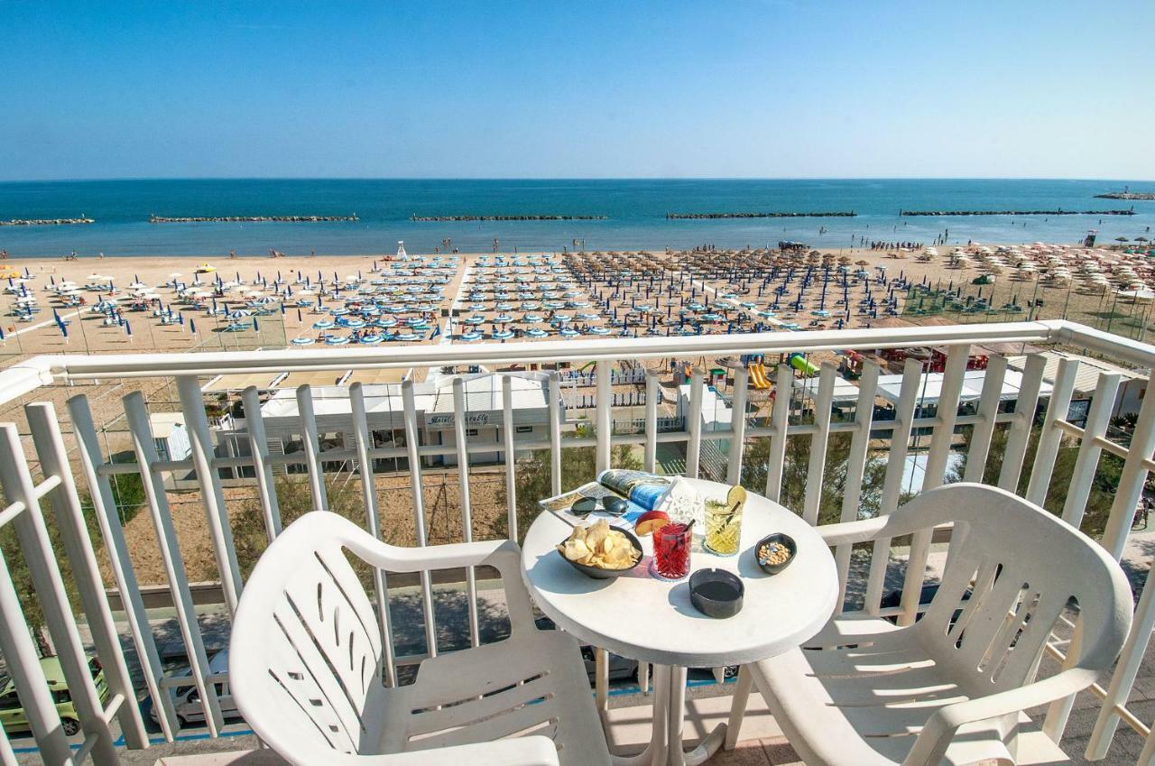 סניגליה Hotel Mareblu מראה חיצוני תמונה
